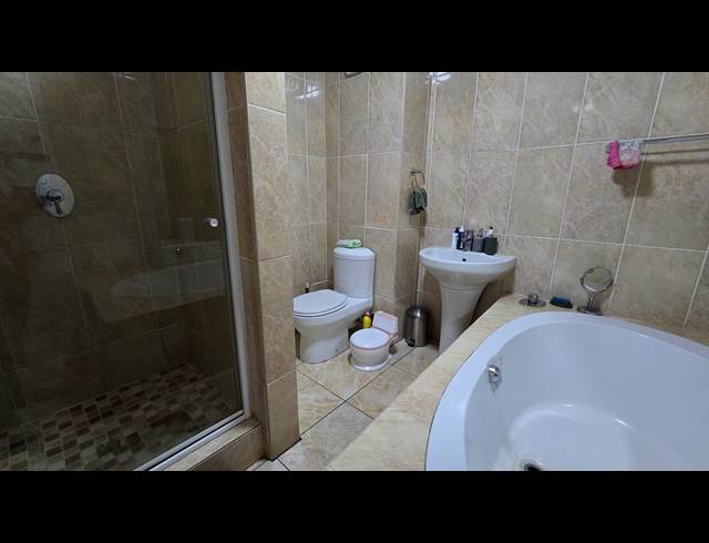 2 BEDROOM SECTIONAL TITLE FOR SALE IN MULBARTON